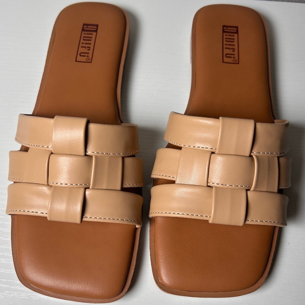 IDIFU Tan Women’s Flats Sandals Slip ons‎ Open Square Toe Slide Size 6